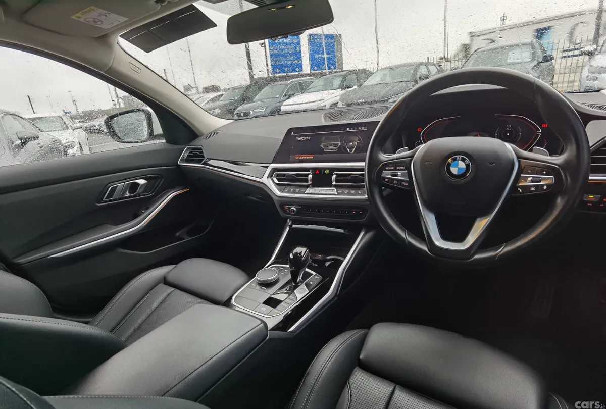 BMW 3-Series Estate, Diesel, 2022, White
