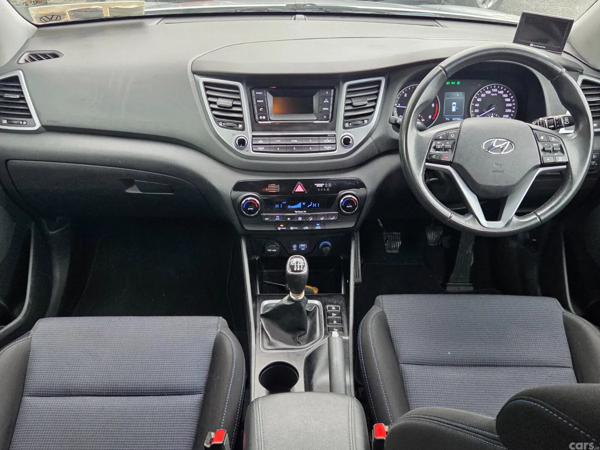 Hyundai Tucson SUV, Diesel, 2016, Silver