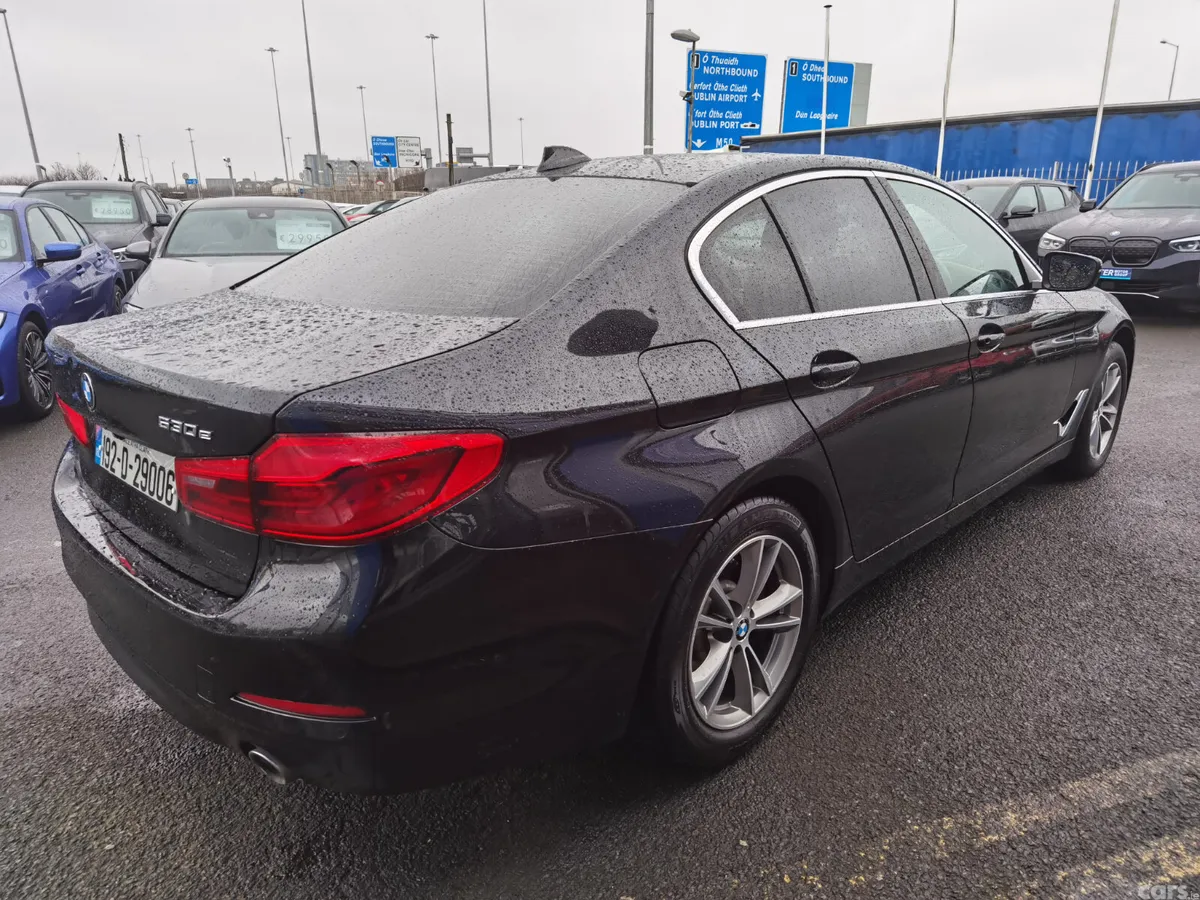 BMW 5-Series Saloon, Petrol Plug-in Hybrid, 2019, Black