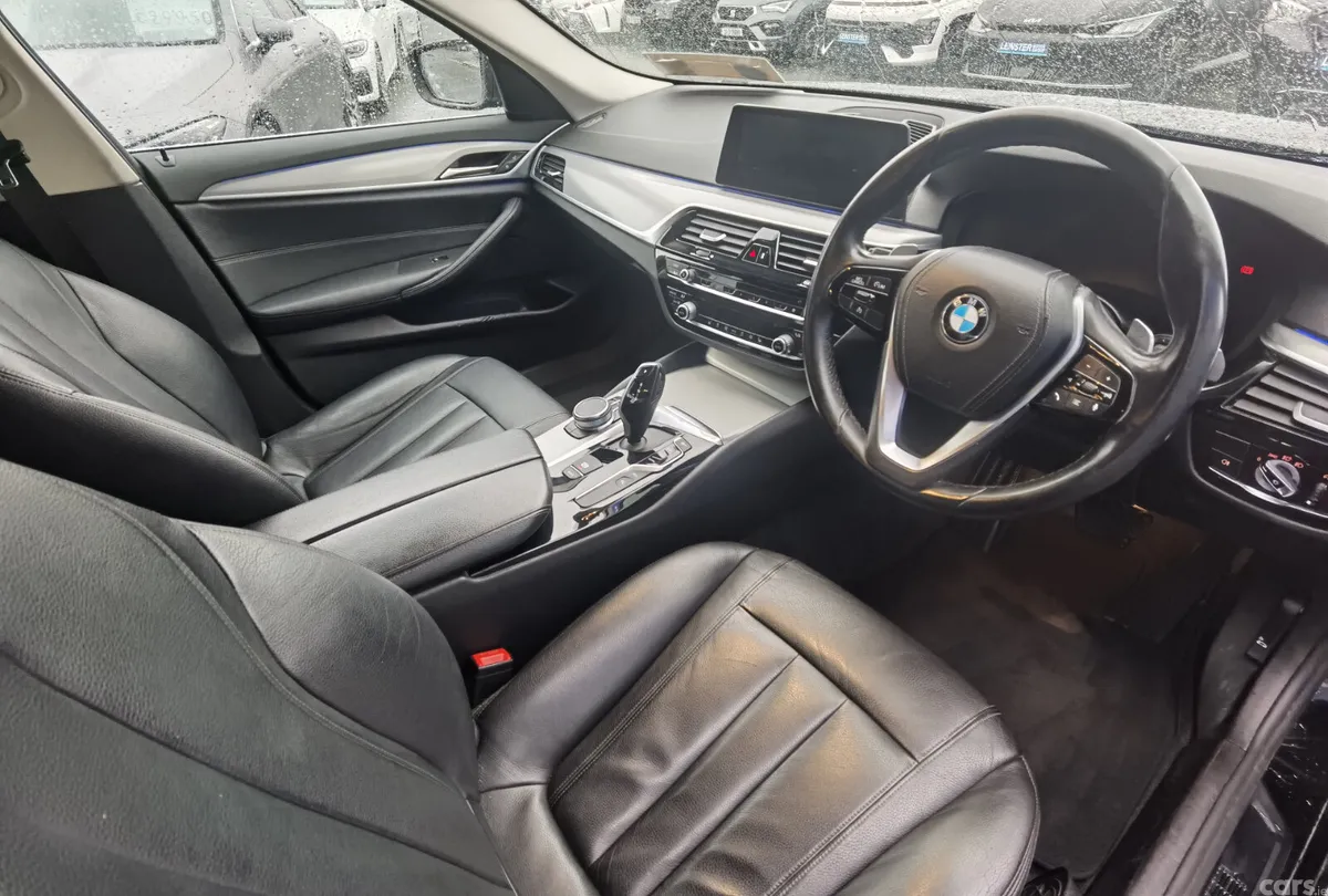 BMW 5-Series Saloon, Petrol Plug-in Hybrid, 2019, Black