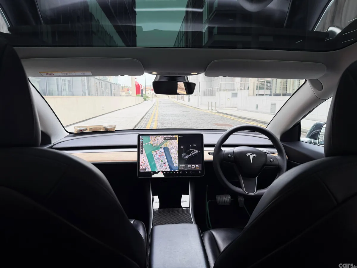 Tesla Model 3 Saloon, Electric, 2020, Grey
