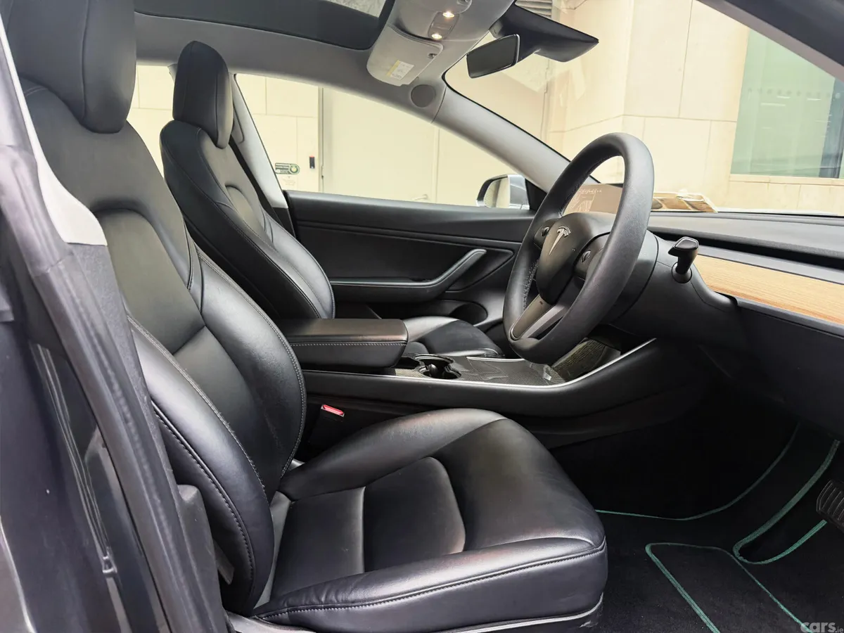 Tesla Model 3 Saloon, Electric, 2020, Grey