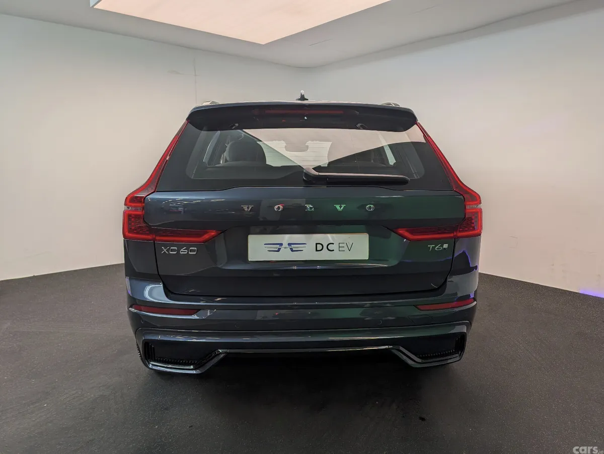 Volvo XC60 SUV, Petrol Plug-in Hybrid, 2025, Blue