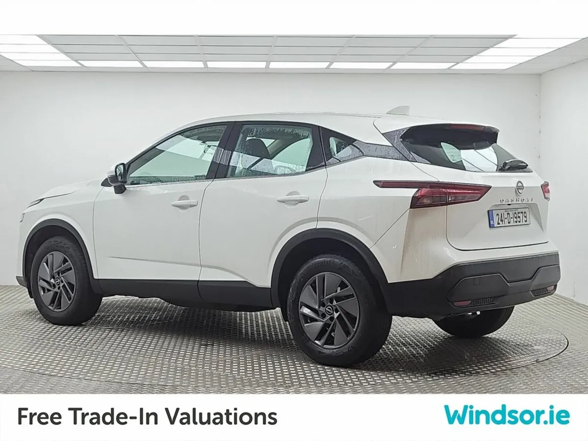 Nissan Qashqai MPV, Petrol, 2024, White