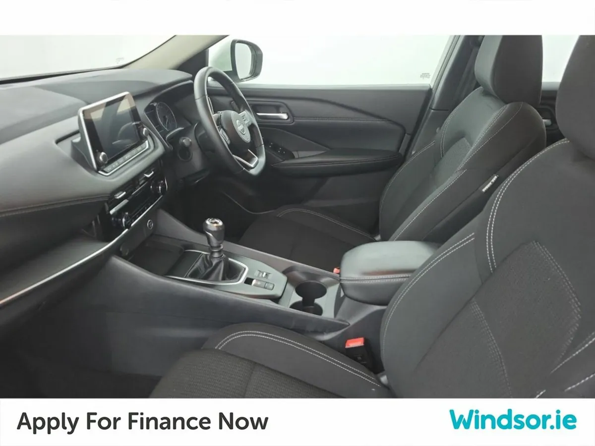 Nissan Qashqai MPV, Petrol, 2024, White