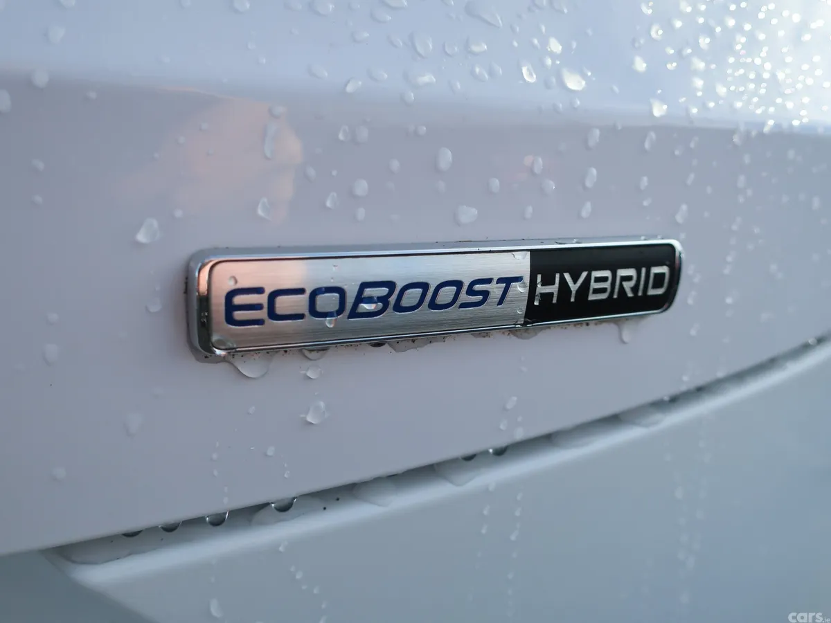 Ford Puma MPV, Petrol Hybrid, 2023, White