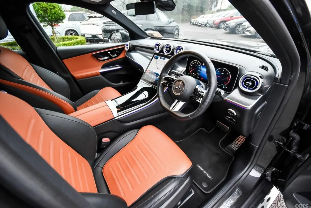 Mercedes-Benz GLC SUV, Diesel Hybrid, 2023, Grey
