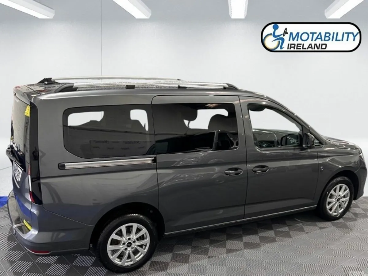 Ford Tourneo Connect MPV, Diesel, 2023, Grey