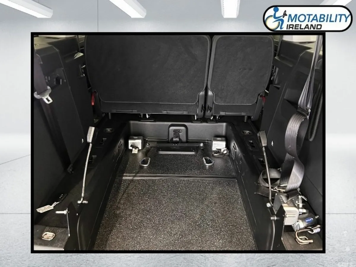 Ford Tourneo Connect MPV, Diesel, 2023, Grey