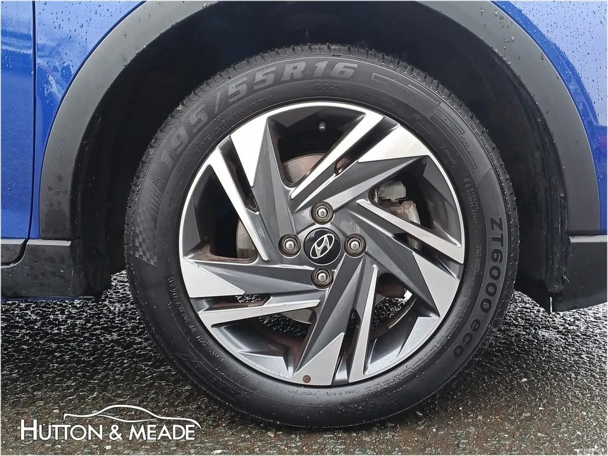 Hyundai Bayon Hatchback, Petrol, 2024, Blue