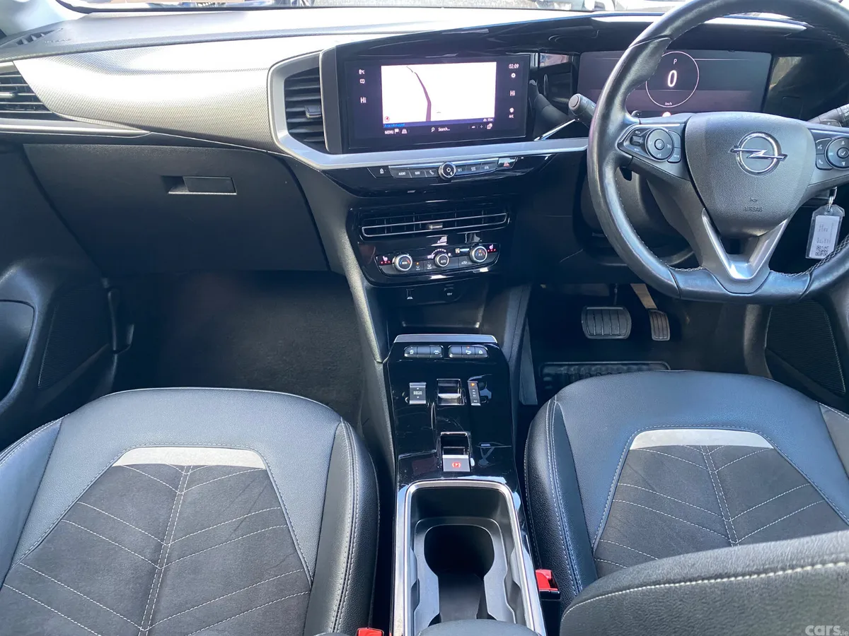 Opel Mokka SUV, Petrol, 2023, Grey