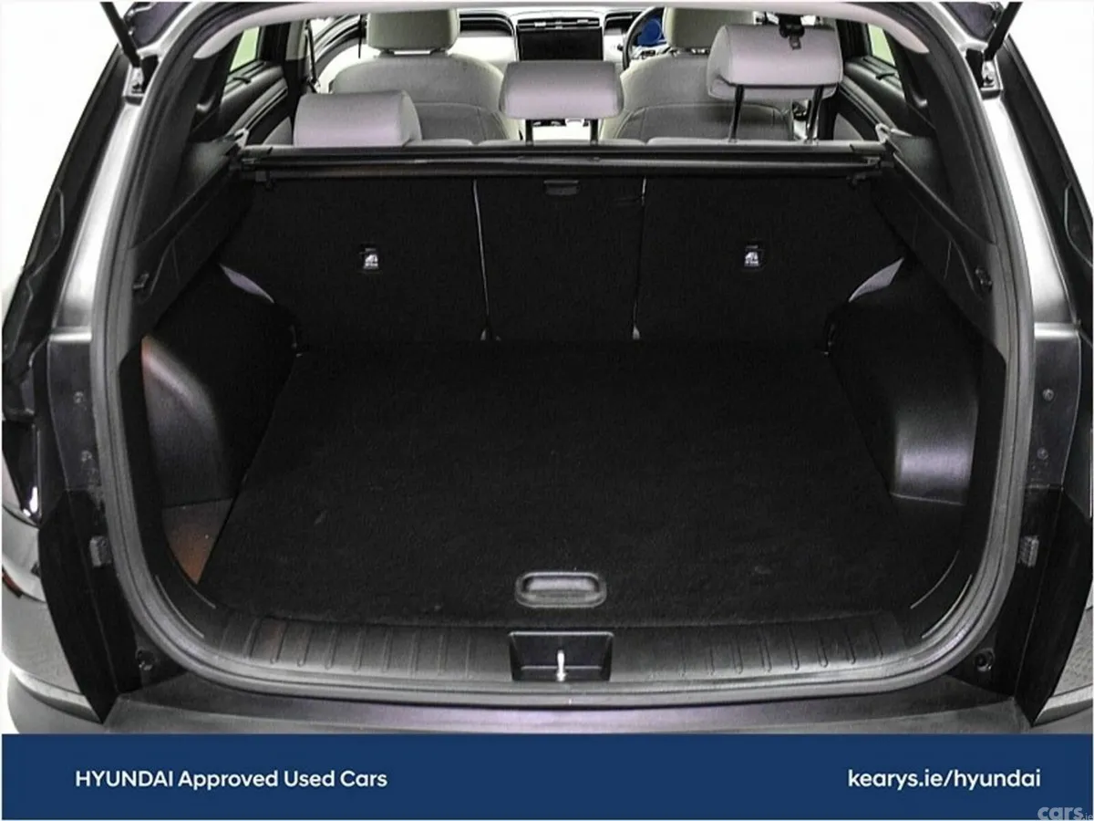 Hyundai Tucson SUV, Petrol Plug-in Hybrid, 2024, Black