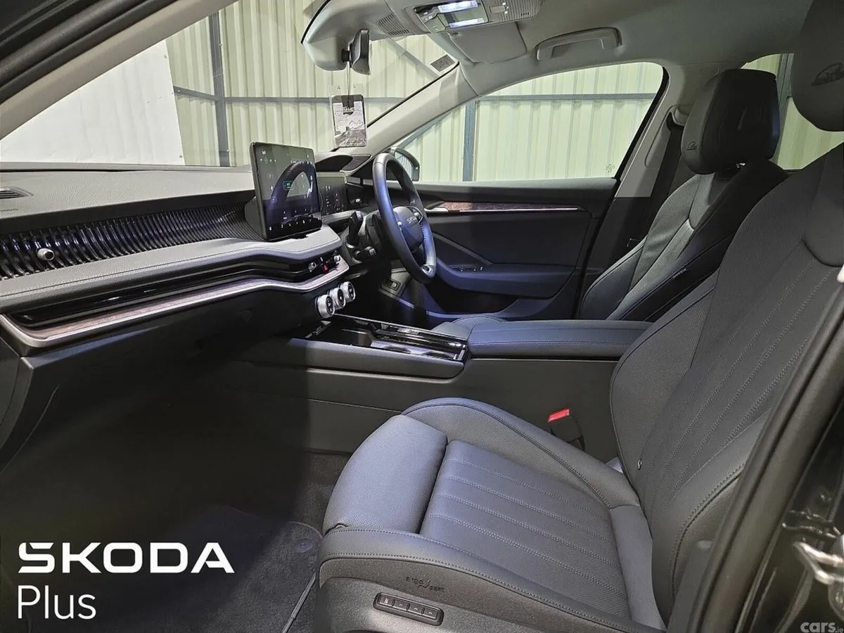 Skoda Superb Saloon, Diesel, 2025, Black
