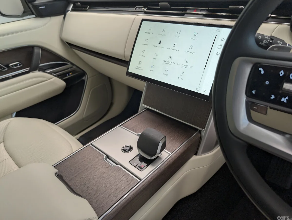 Land Rover Range Rover SUV, Petrol Plug-in Hybrid, 2025, Black