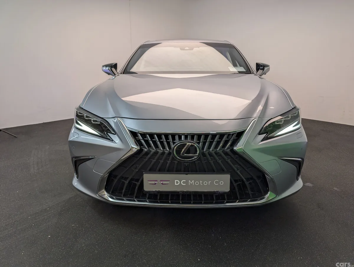 Lexus ES Saloon, Petrol Hybrid, 2025, Silver