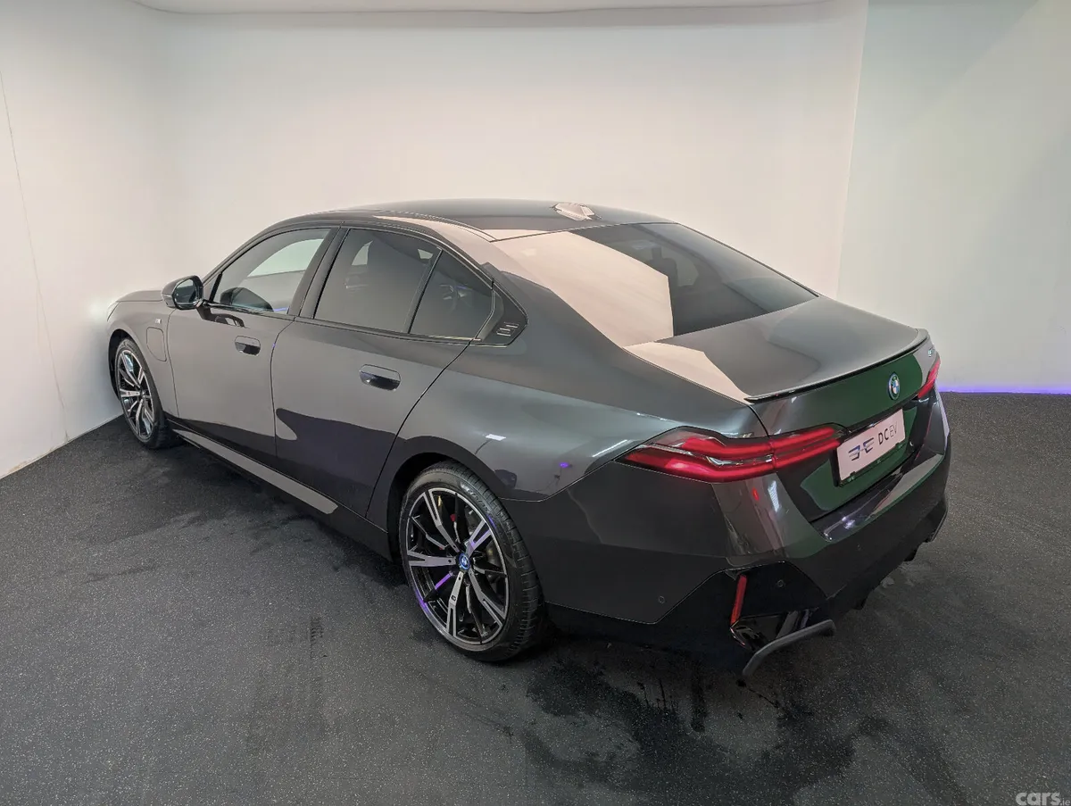 BMW 5-Series Saloon, Petrol Plug-in Hybrid, 2024, Grey