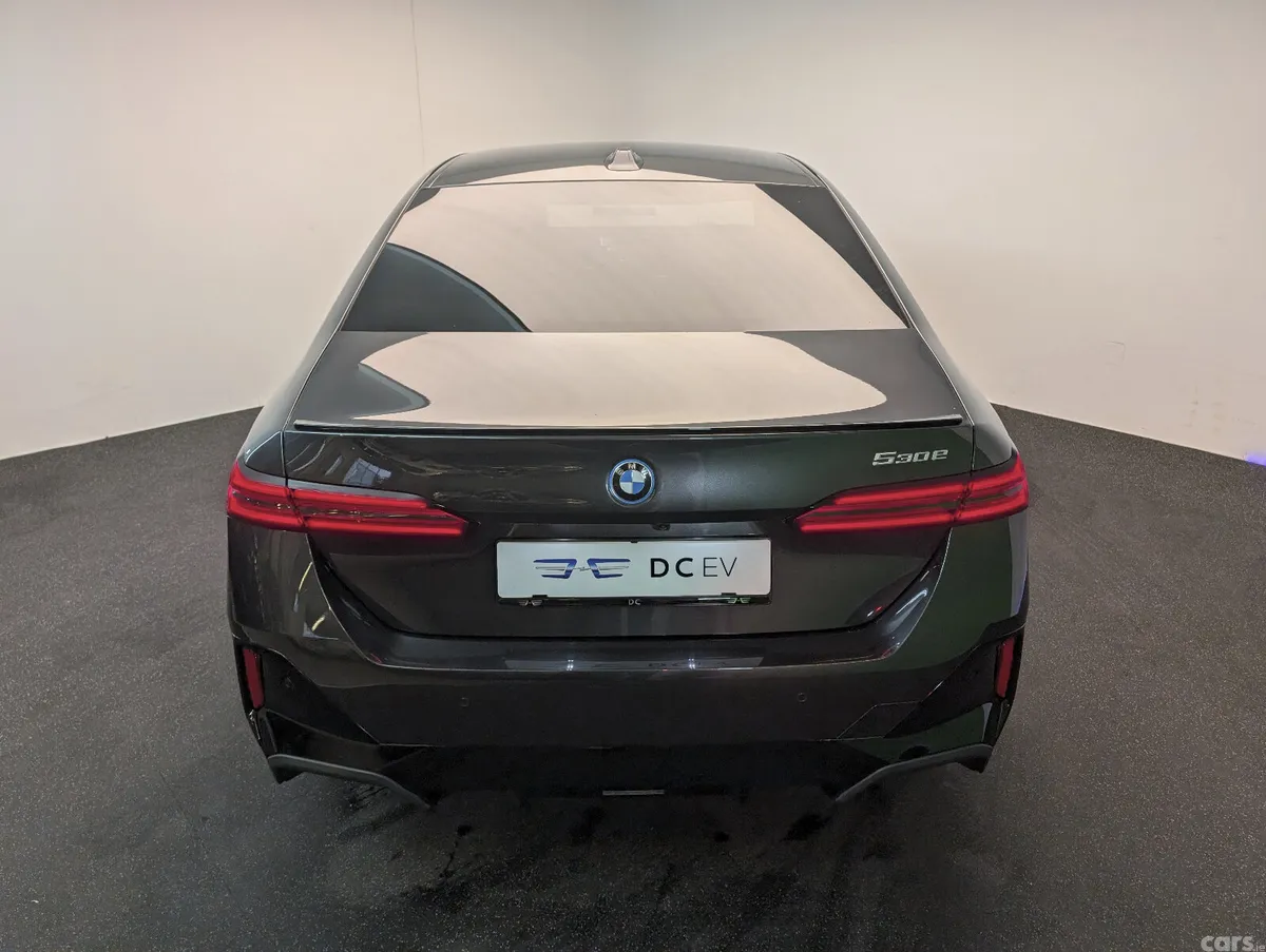 BMW 5-Series Saloon, Petrol Plug-in Hybrid, 2024, Grey