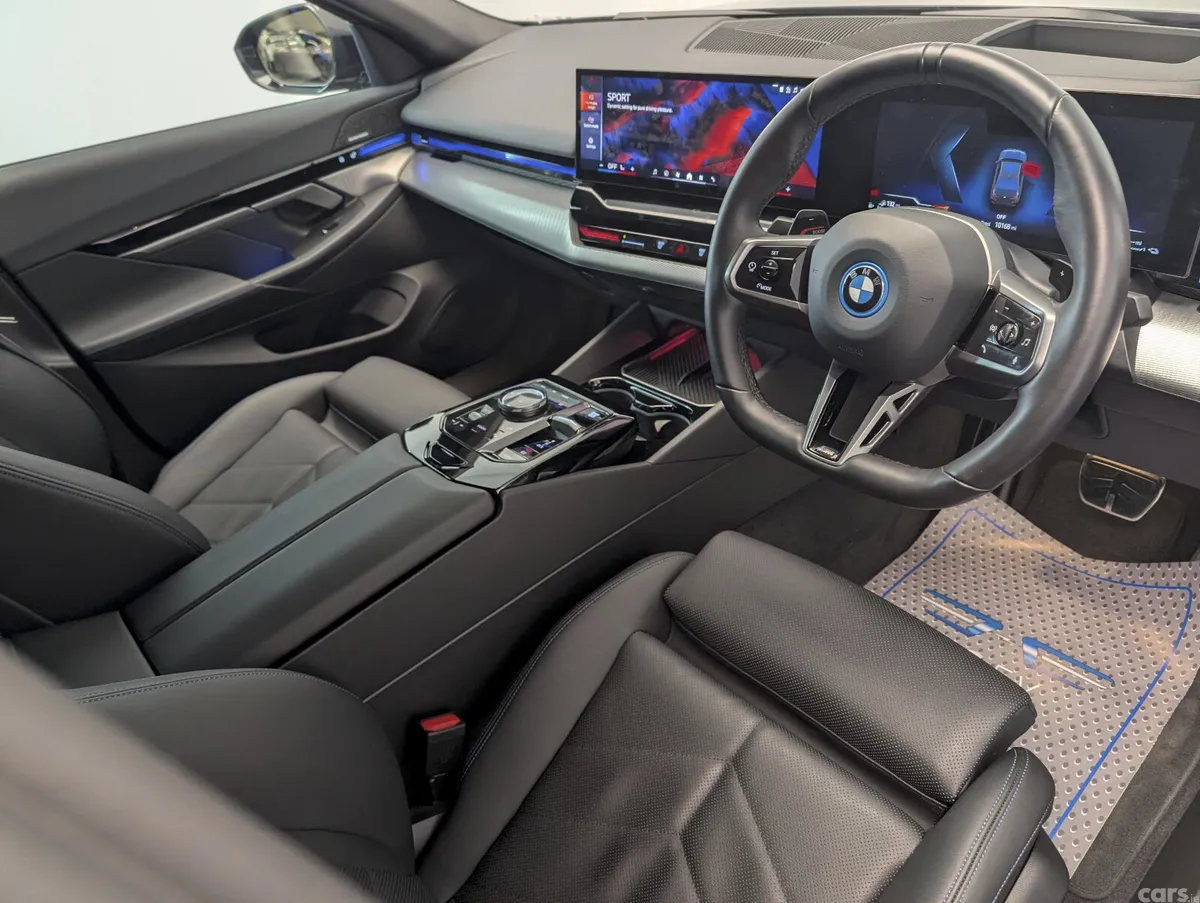 BMW 5-Series Saloon, Petrol Plug-in Hybrid, 2024, Grey