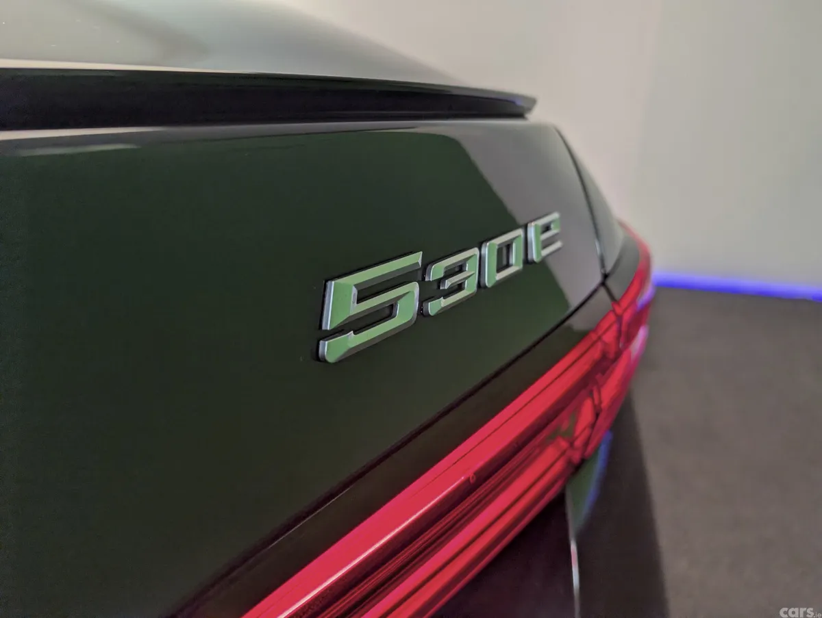 BMW 5-Series Saloon, Petrol Plug-in Hybrid, 2024, Grey
