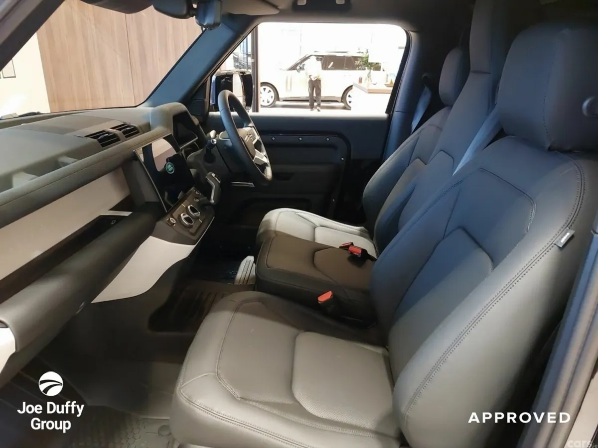 Land Rover Defender SUV, Diesel, 2026, Black