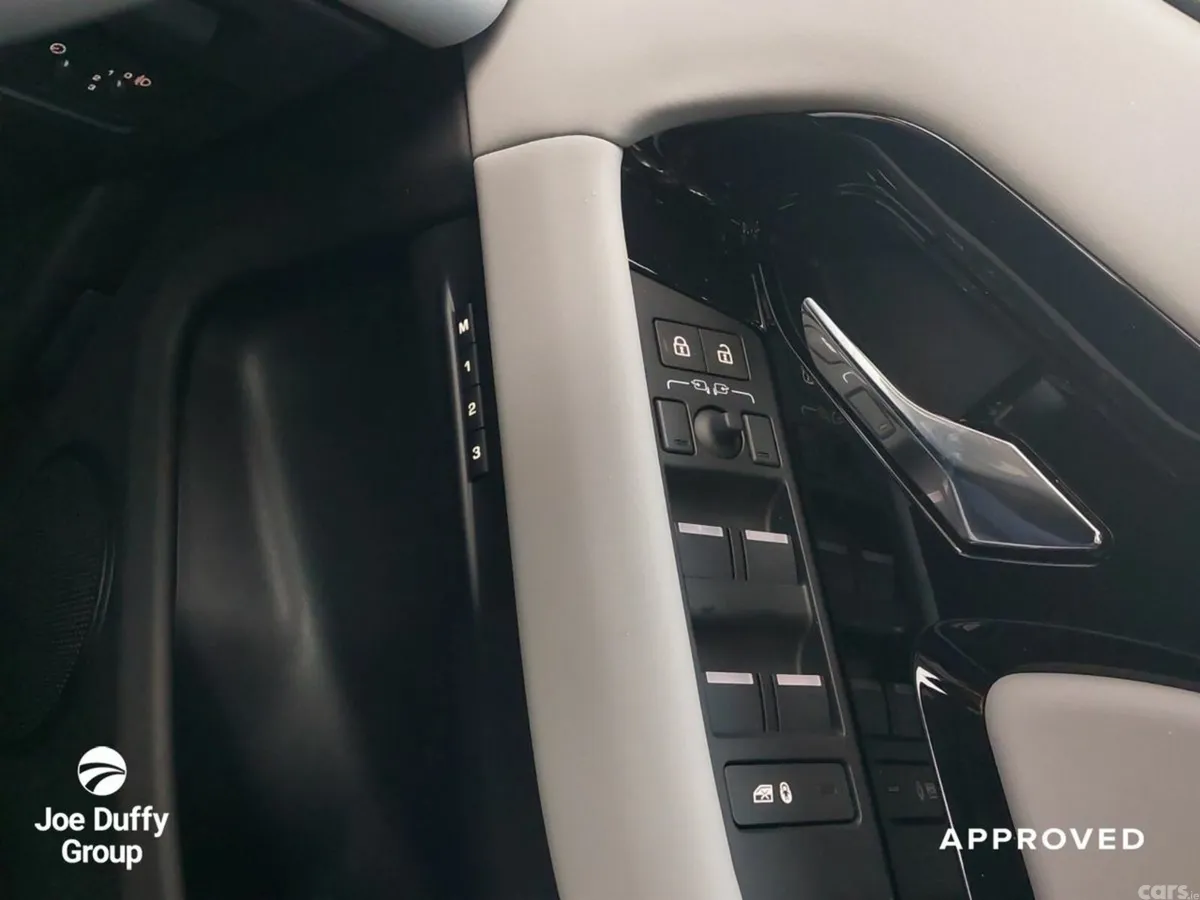 Land Rover Range Rover Evoque SUV, Petrol Plug-in Hybrid, 2026, Silver