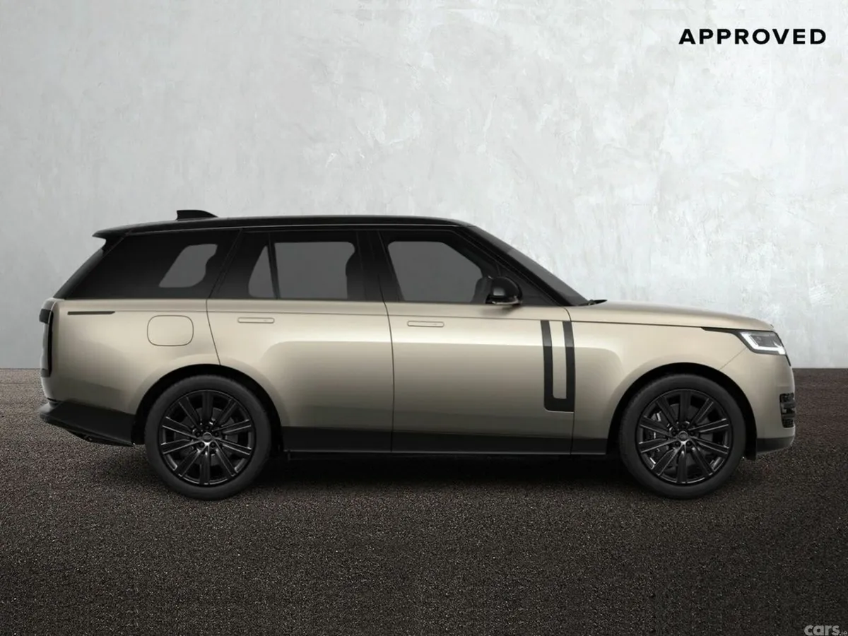 Land Rover Range Rover SUV, Petrol Plug-in Hybrid, 2026, Gold