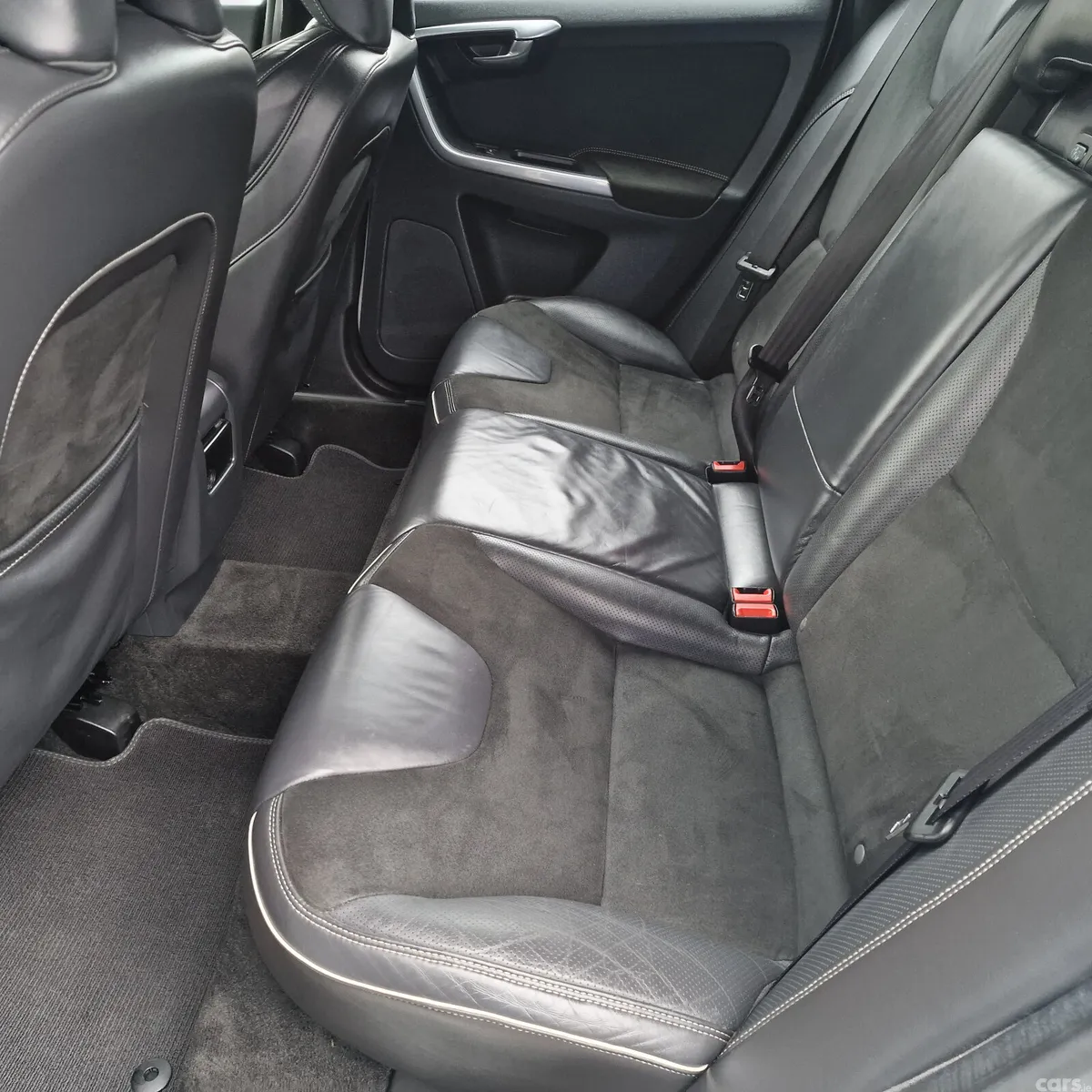 Volvo XC60 SUV, Diesel, 2015, White