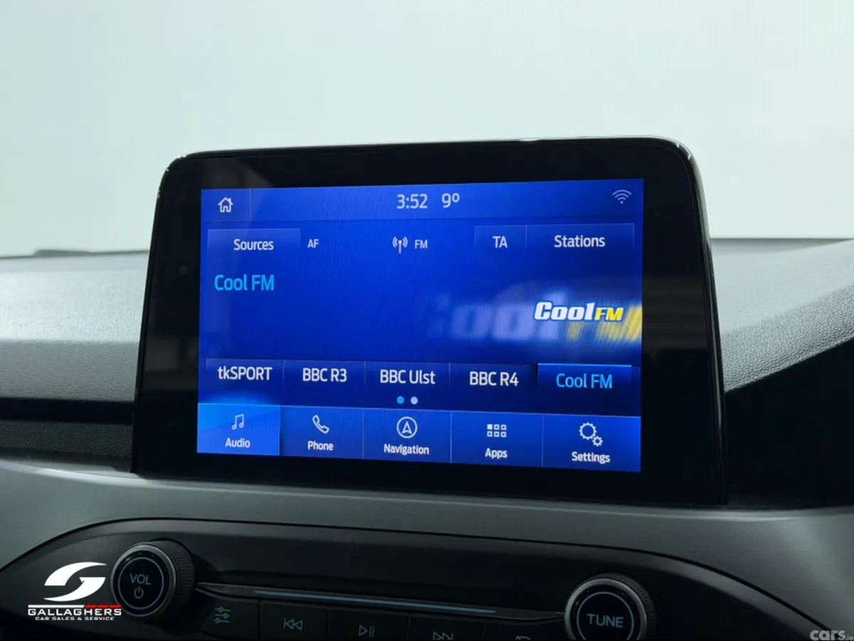 Ford Focus Hatchback, Diesel, 2022, Red