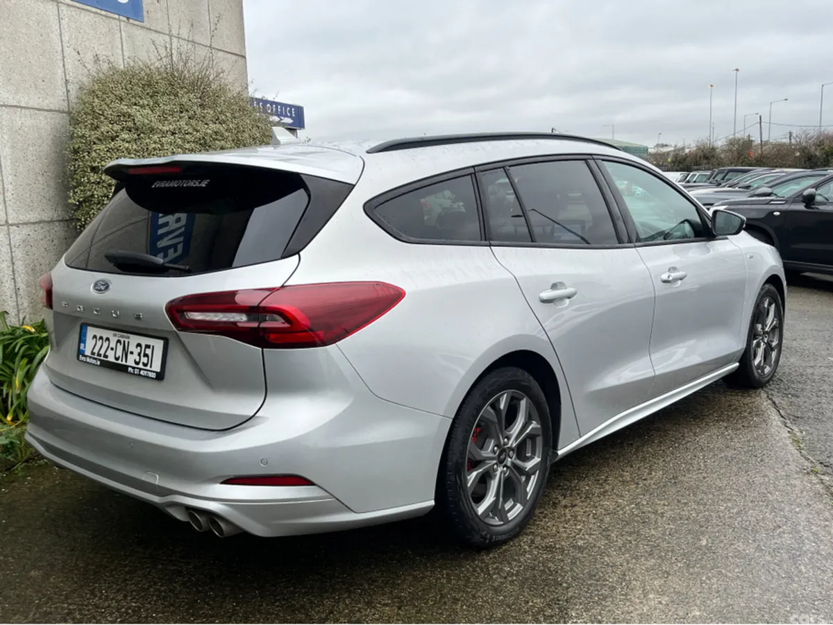 Ford Focus Estate, Petrol, 2022, Grey