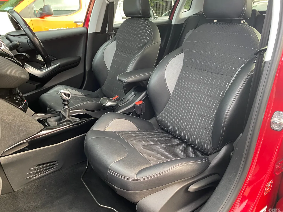 Peugeot 2008 Estate, Diesel, 2017, Red