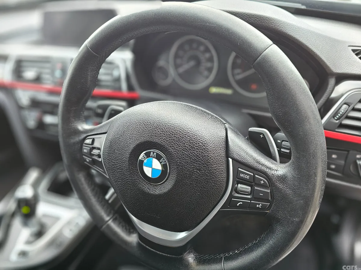 BMW 3-Series Saloon, Petrol Plug-in Hybrid, 2017, Black
