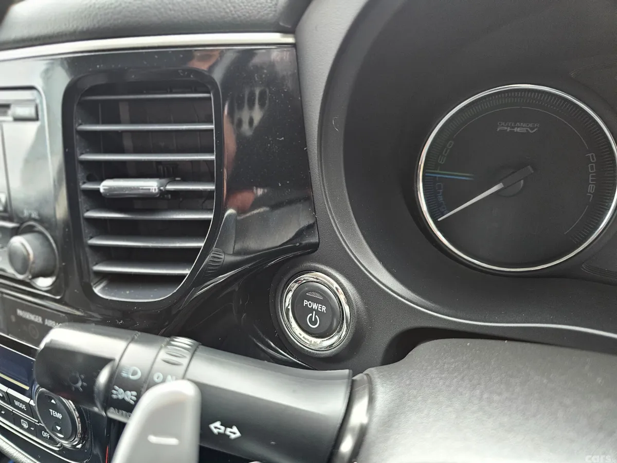 Mitsubishi Outlander SUV, Petrol Plug-in Hybrid, 2015, Blue