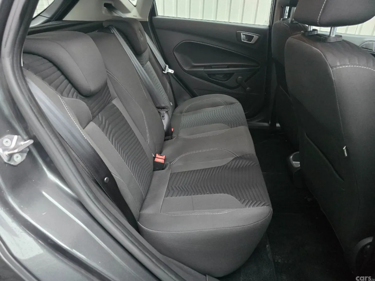 Ford Fiesta Hatchback, Petrol, 2016, Grey