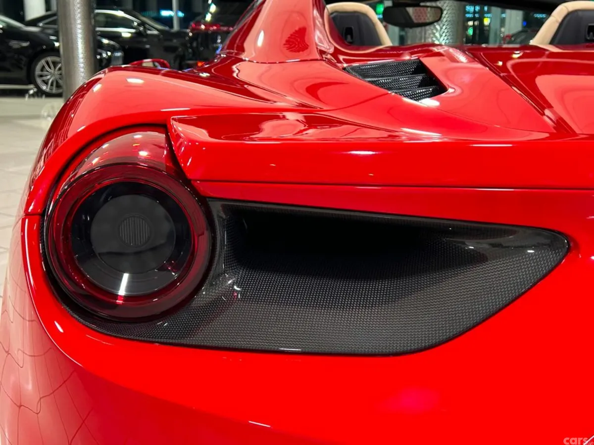 Ferrari 488 Convertible, Petrol, 2017, Red