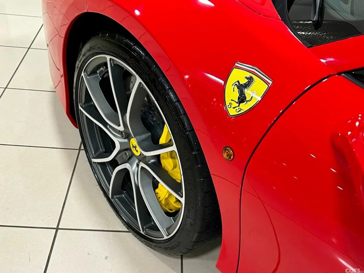 Ferrari 488 Convertible, Petrol, 2017, Red