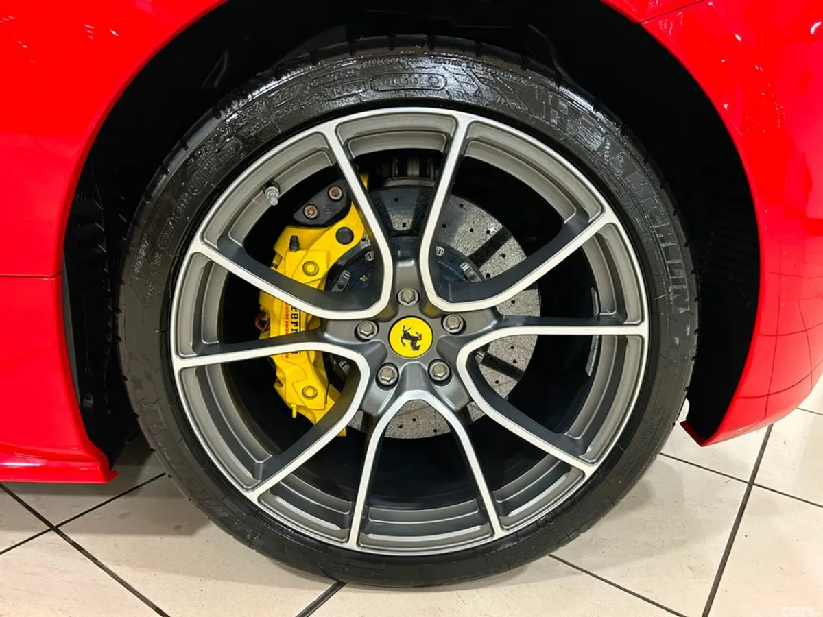 Ferrari 488 Convertible, Petrol, 2017, Red