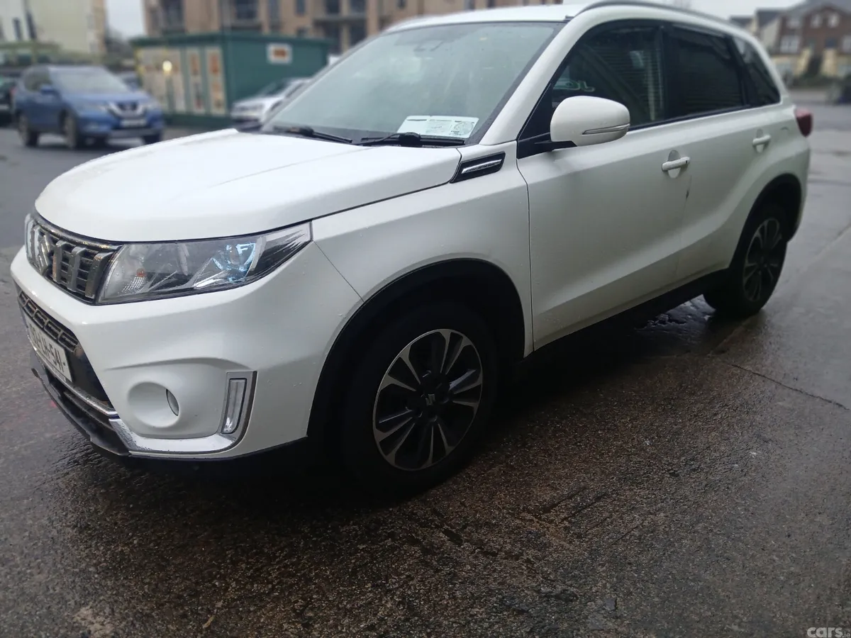 Suzuki Vitara SUV, Petrol, 2019, White