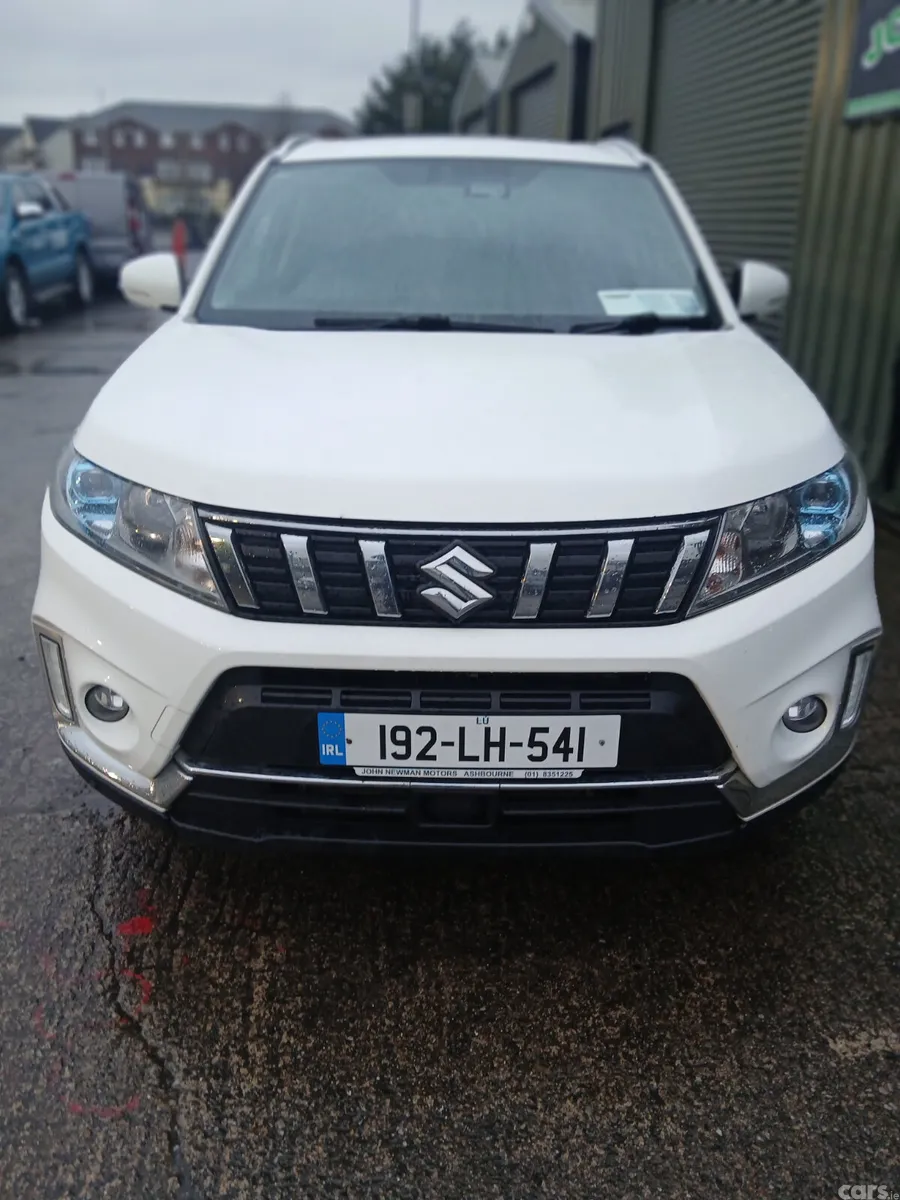 Suzuki Vitara SUV, Petrol, 2019, White