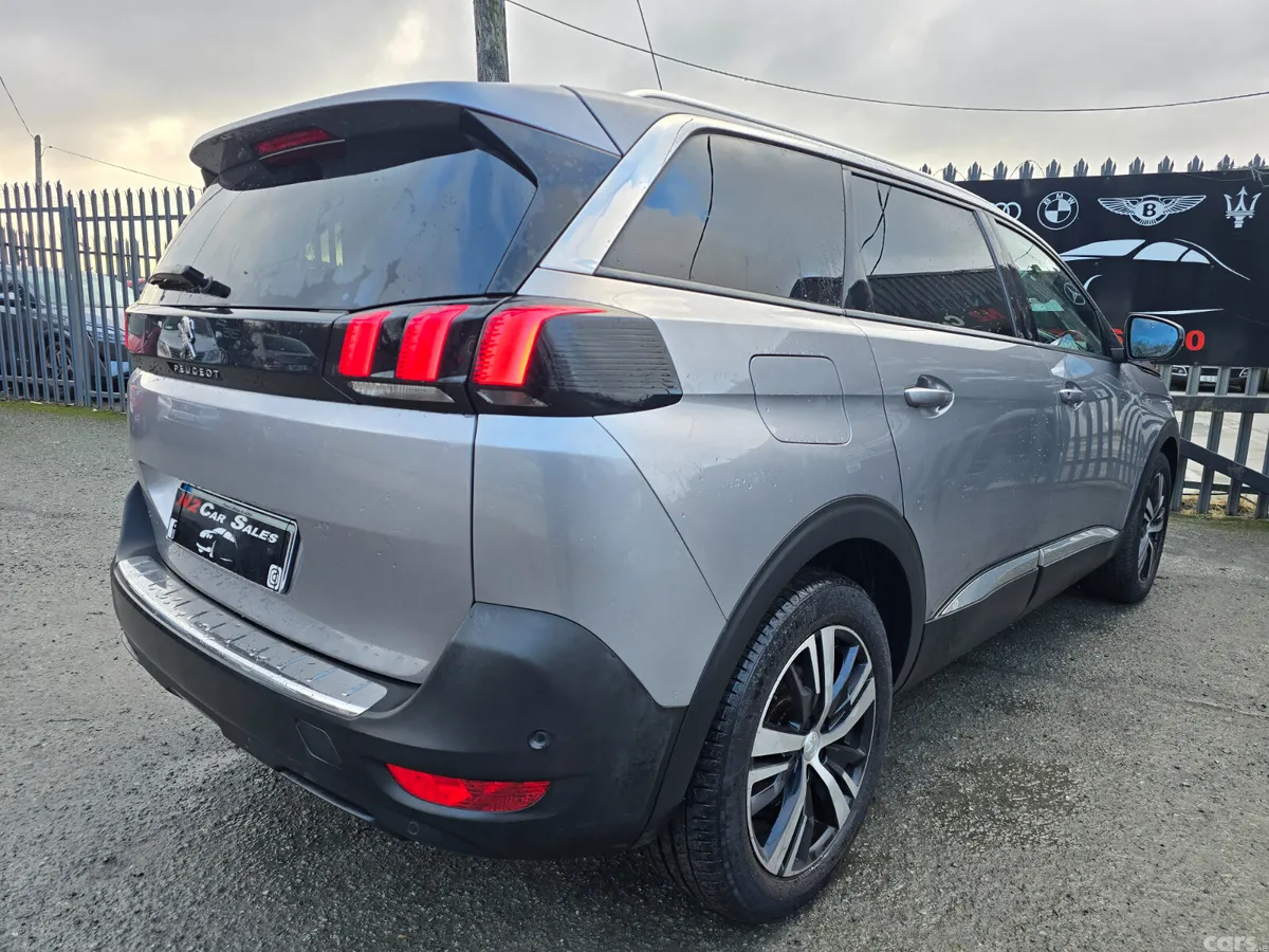 Peugeot 5008 MPV, Diesel, 2019, Grey