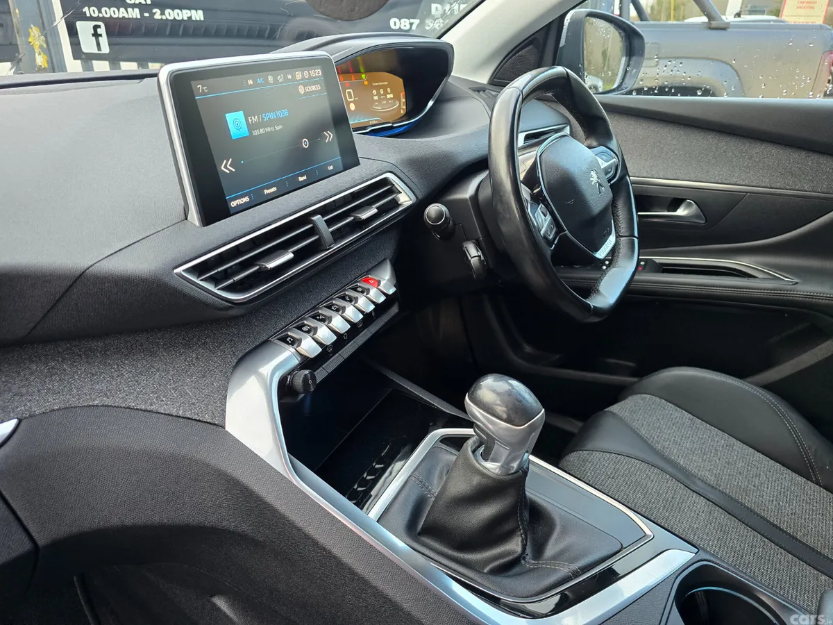 Peugeot 5008 MPV, Diesel, 2019, Grey