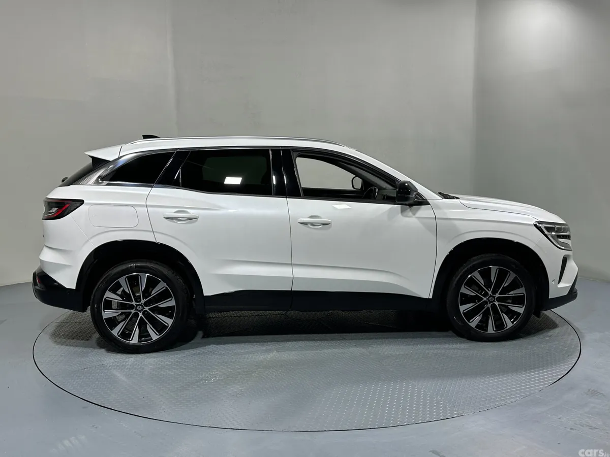Renault Austral SUV, Petrol, 2024, White