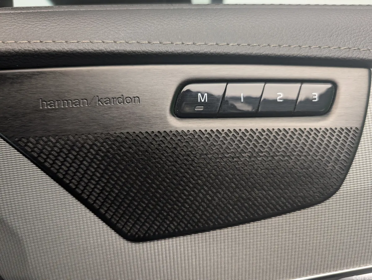 Volvo XC90 SUV, Petrol Hybrid, 2024, Black