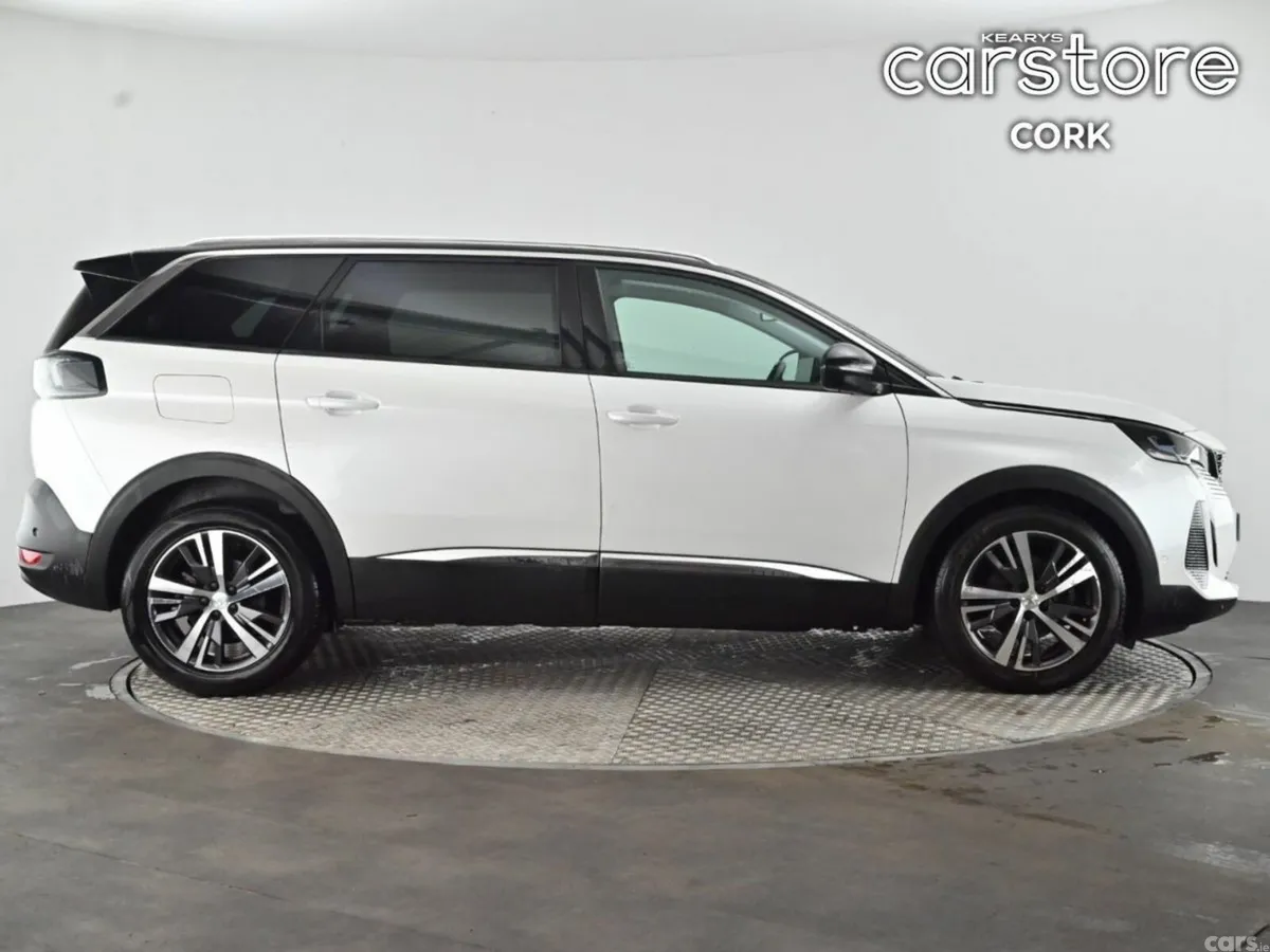 Peugeot 5008 MPV, Diesel, 2021, White