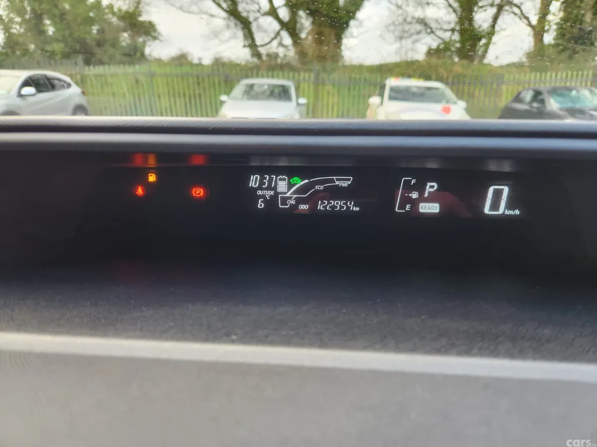 Toyota Aqua Hatchback, Petrol Hybrid, 2020, Silver