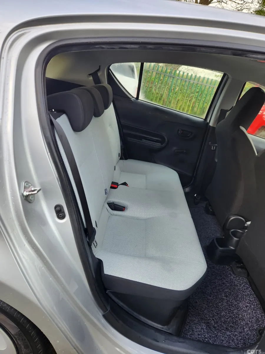 Toyota Aqua Hatchback, Petrol Hybrid, 2020, Silver