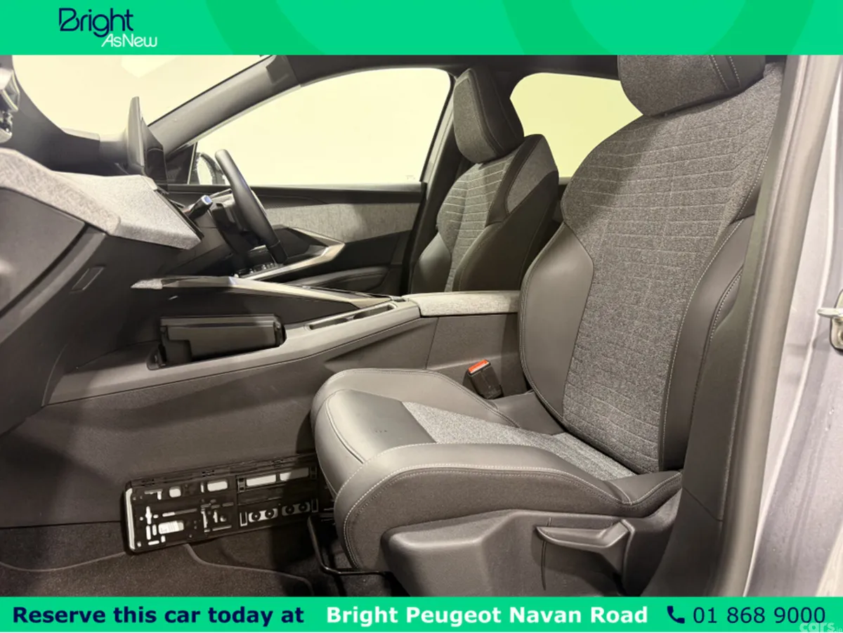 Peugeot 3008 MPV, Petrol Hybrid, 2025, Blue