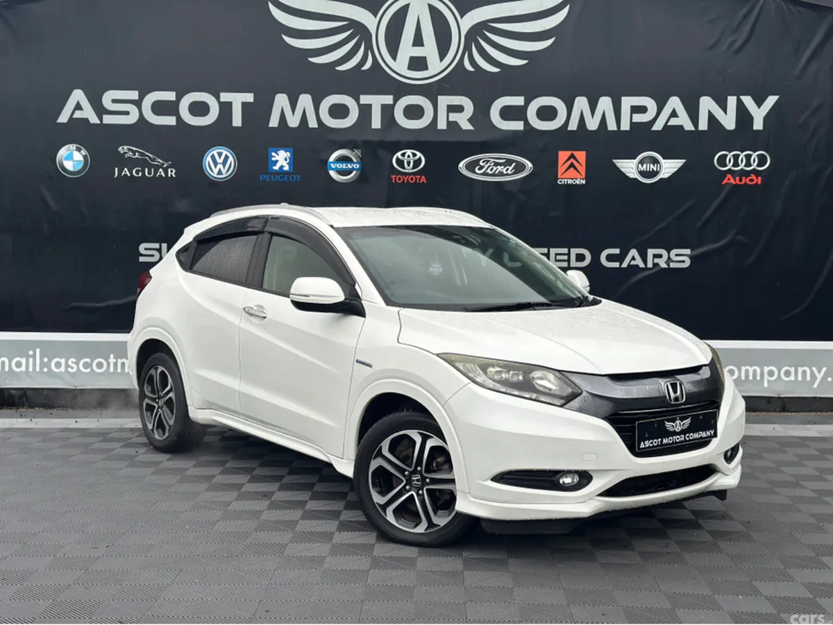Honda Vezel MPV, Petrol Hybrid, 2015, White