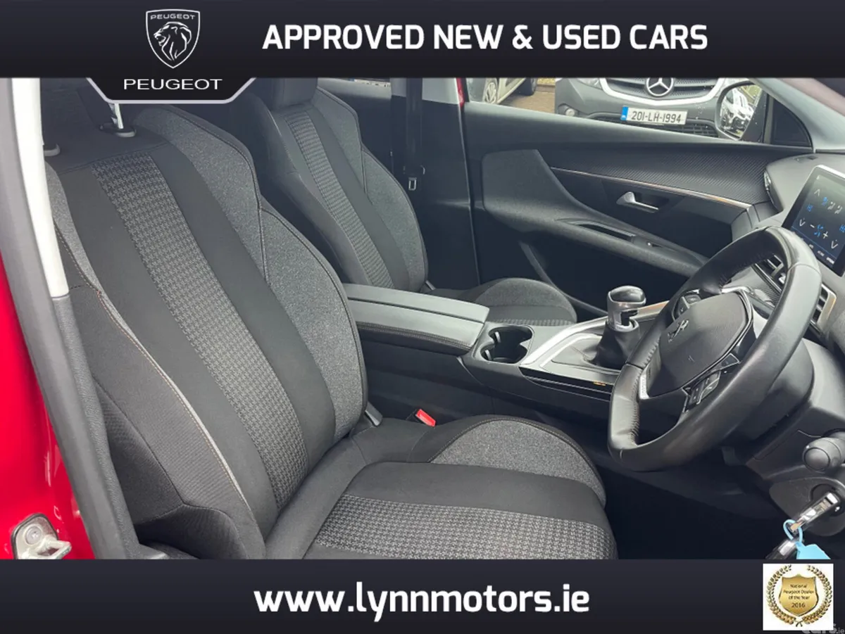 Peugeot 3008 MPV, Petrol, 2020, Red