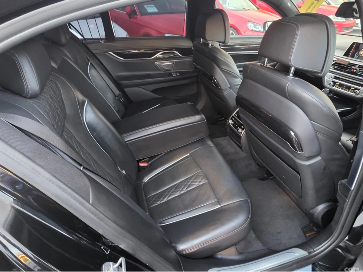 BMW 7-Series Saloon, Diesel, 2018, Black