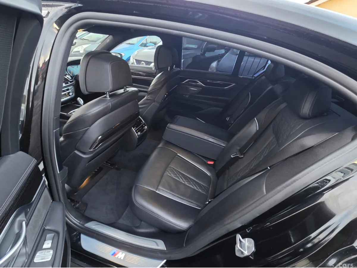 BMW 7-Series Saloon, Diesel, 2018, Black
